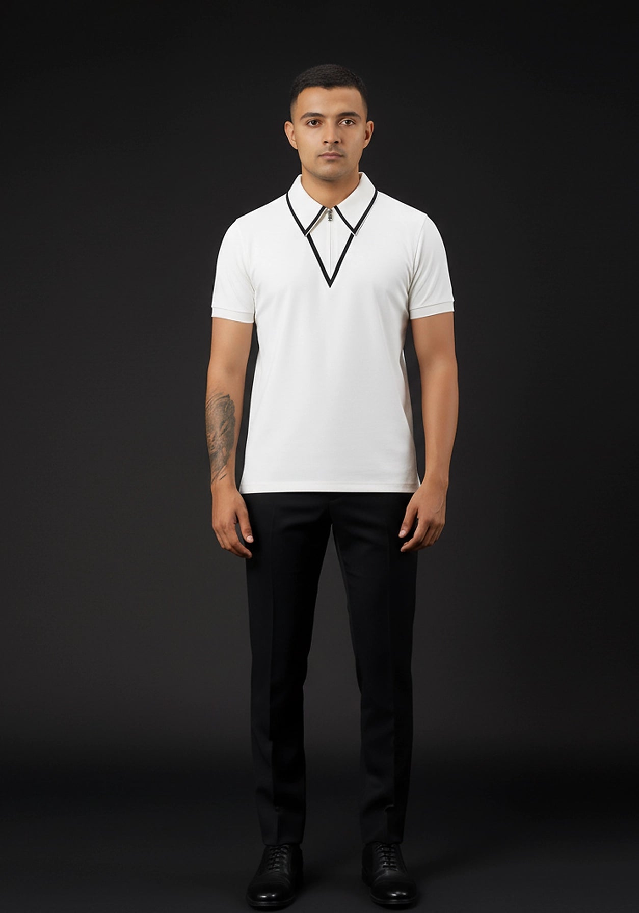 Spear Point Collar Zipper Poloshirt